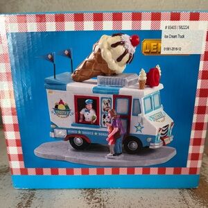 LEMAX Collectibles Frosty’s Ice Cream Truck